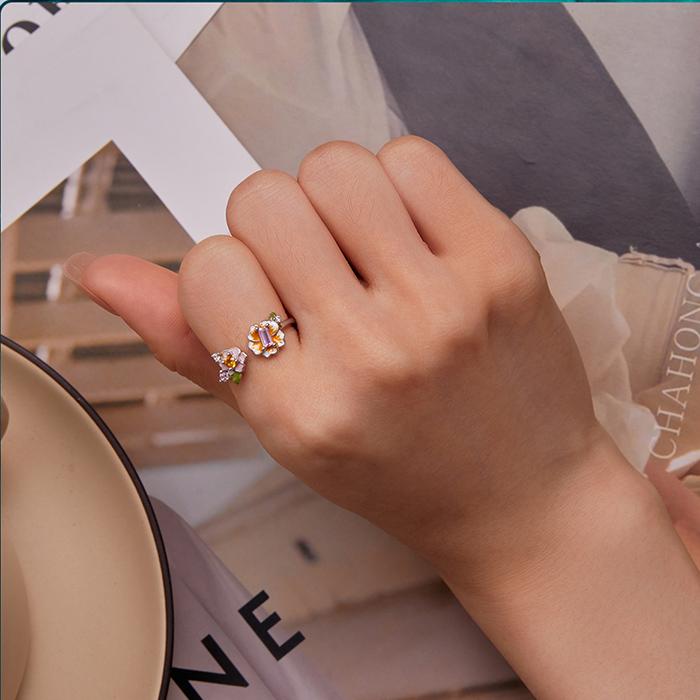 Bague Fleurs <titolo_esteso><span>en argent 925 plaqué or blanc ajustable émaillé à la main avec zircons colorés</span></titolo_esteso> - Image 5