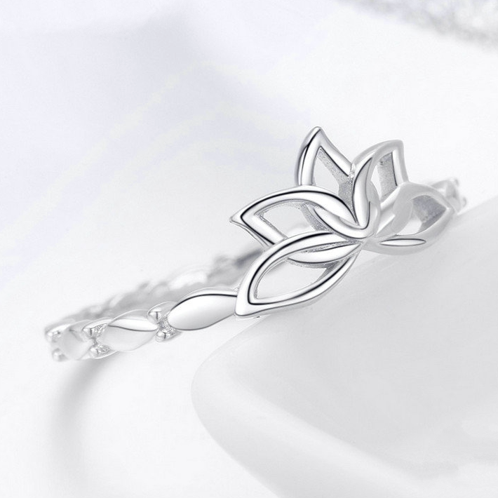 Bague Fleur de Lotus <titolo_esteso><span>en argent 925 plaqué or blanc</span></titolo_esteso> - Image 4