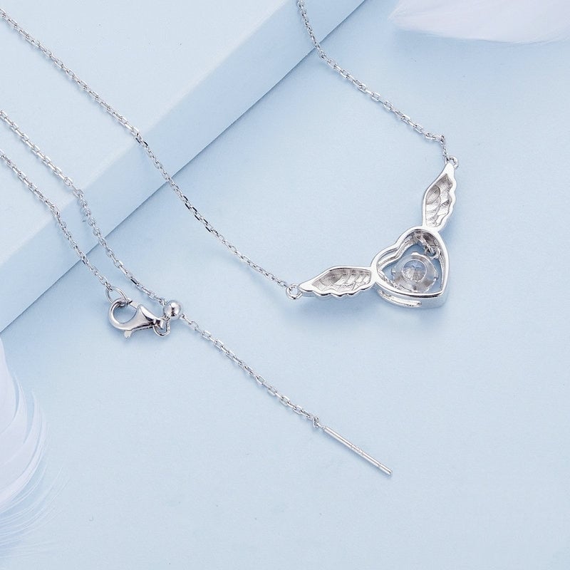 Collier Coeur Ailé <titolo_esteso><span>en argent 925 plaqué or blanc ajustable avec zircon blanc</span></titolo_esteso> - Image 4
