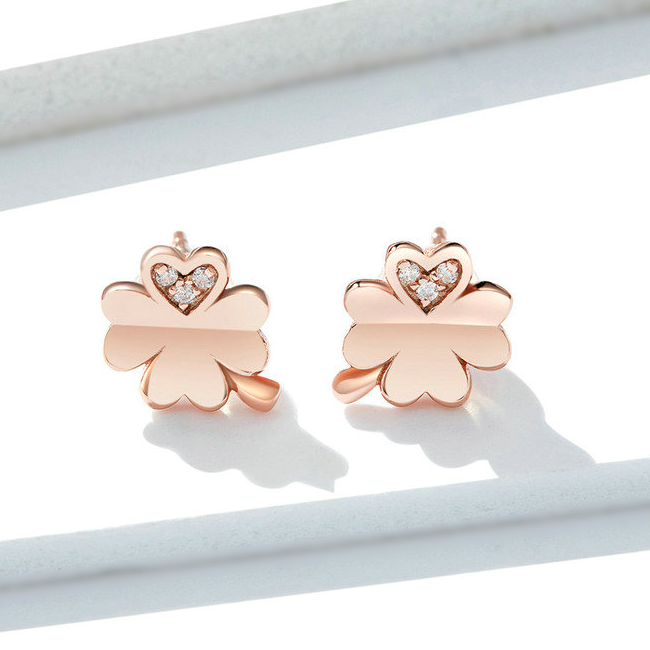 Boucles d'Oreilles Trèfle à Quatre Feuilles <titolo_esteso><span>en argent 925 plaqué or rose avec zircons blancs</span></titolo_esteso> - Image 5