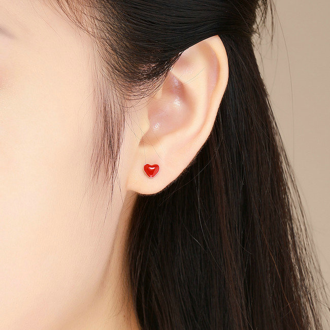 Boucles d'Oreilles Coeurs Rouges <titolo_esteso><span>en argent 925 plaqué or blanc émaillées rouges</span></titolo_esteso> - Image 2