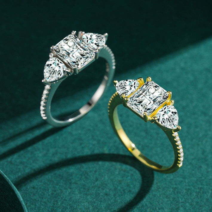 Bague Trilogie <titolo_esteso><span>en argent 925 plaqué or jaune avec zircons blancs</span></titolo_esteso> - Image 3