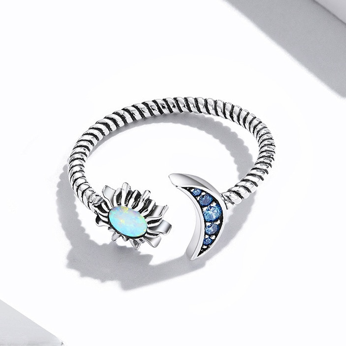 Bague Soleil et Lune <titolo_esteso><span>en argent 925 plaqué or blanc ajustable avec opale et zircons bleus</span></titolo_esteso> - Image 5