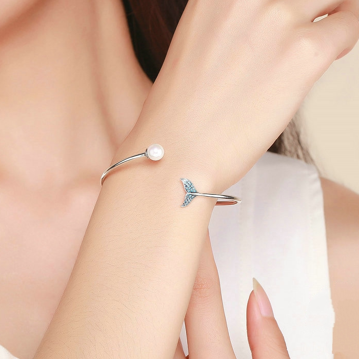 Bracelet Sirène avec Perle <titolo_esteso><span>jonc en argent 925 plaqué or blanc avec perle et zircons bleus</span></titolo_esteso> - Image 2