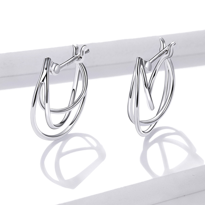 Boucles d’Oreilles Créoles Tressées <titolo_esteso><span>en argent 925 plaqué or blanc</span></titolo_esteso> - Image 3
