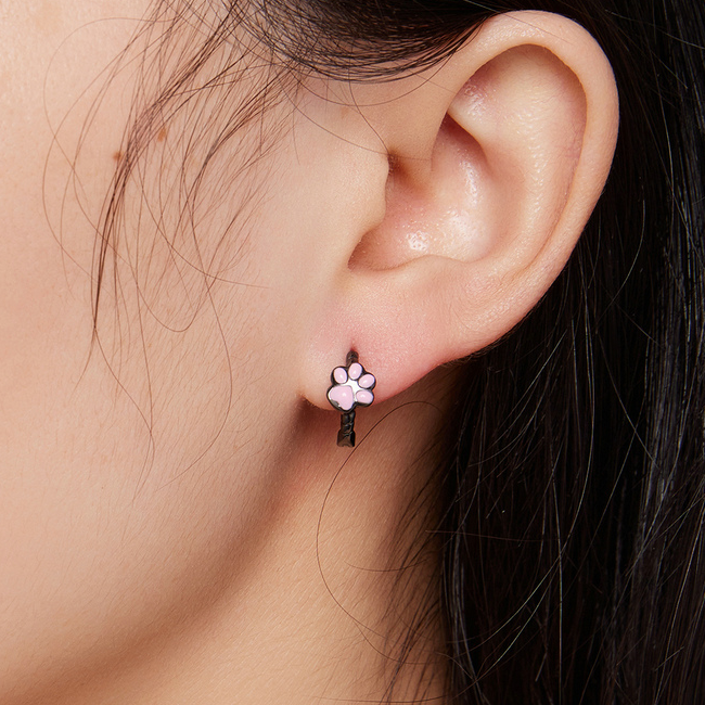 Boucles d’Oreilles Créoles Pattes de Chat <titolo_esteso><span>en argent 925 plaqué noir émaillé rose</span></titolo_esteso> - Image 2