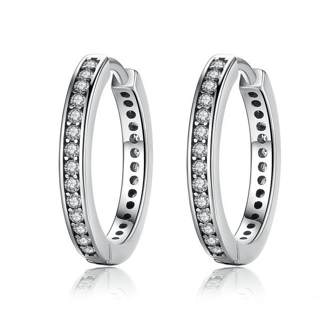 Boucles d’Oreilles Créoles Brillants <titolo_esteso><span>en argent 925 plaqué or blanc avec zircons blancs</span></titolo_esteso>
