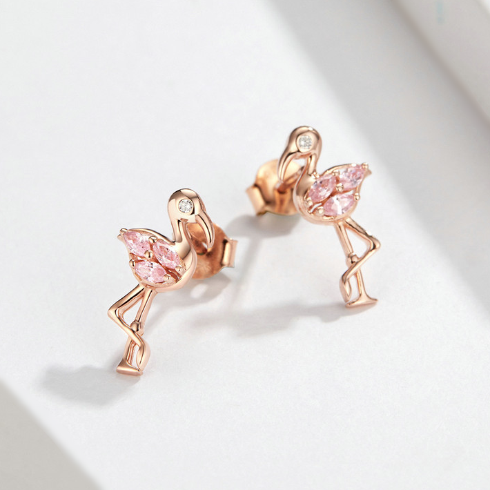 Boucles d’Oreilles Flamant Rose <myopt><span>Puces en Argent Sterling 925 plaqué or rose avec zircons roses et blancs</span></myopt> - Image 3
