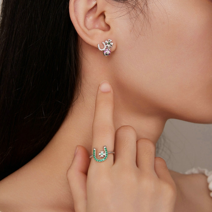 Bague Porte-Bonheur <titolo_esteso><span>en argent 925 plaqué or blanc ajustable avec zircons verts</span></titolo_esteso> - Image 2