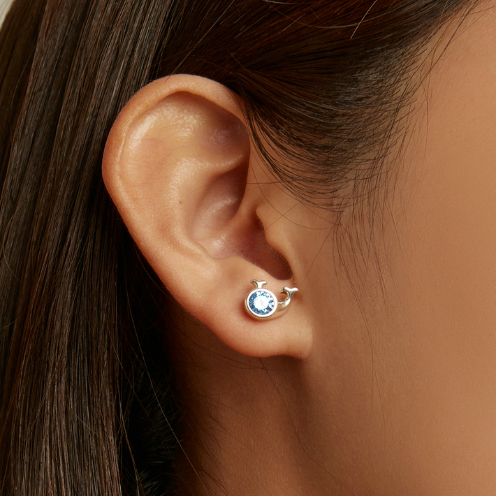 Boucles d'Oreilles Baleines <titolo_esteso><span>en argent 925 plaqué or blanc avec zircons bleus</span></titolo_esteso> - Image 2