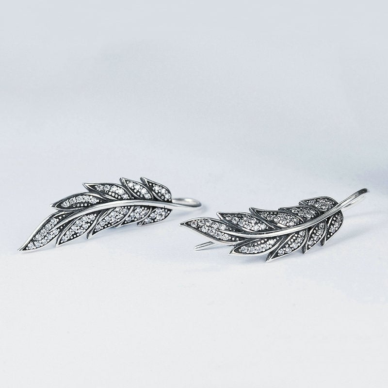 Boucles d'Oreilles Plumes <titolo_esteso><span>en argent 925 plaqué or blanc avec zircons blancs</span></titolo_esteso> - Image 3