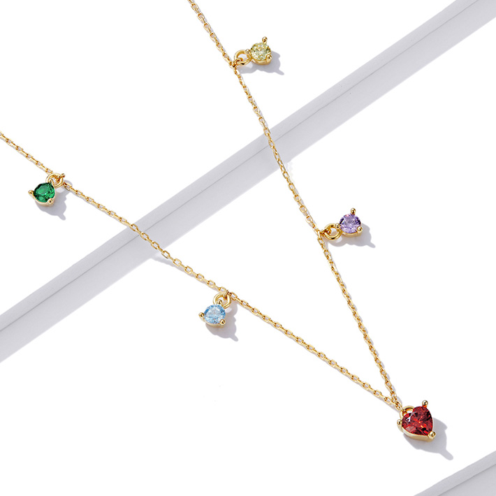 Collier Coeur Rouge <titolo_esteso><span>en argent 925 plaqué or jaune ajustable avec zircons colorés</span></titolo_esteso> - Image 4
