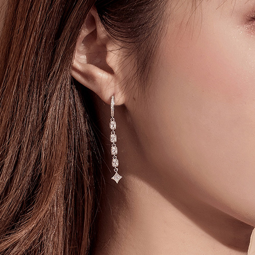 Boucles d'Oreilles Pendantes Brillantes <titolo_esteso><span>en argent 925 plaqué or blanc avec zircons blancs</span></titolo_esteso> - Image 2