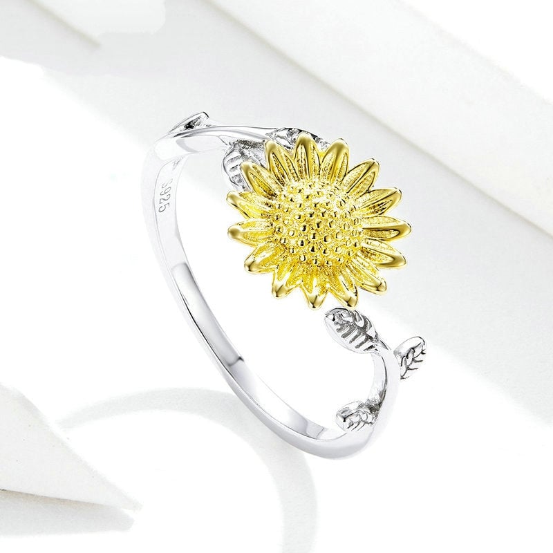 Bague Tournesol <titolo_esteso><span>en argent 925 plaqué or blanc ajustable avec pétales plaqués or jaune</span></titolo_esteso> - Image 3