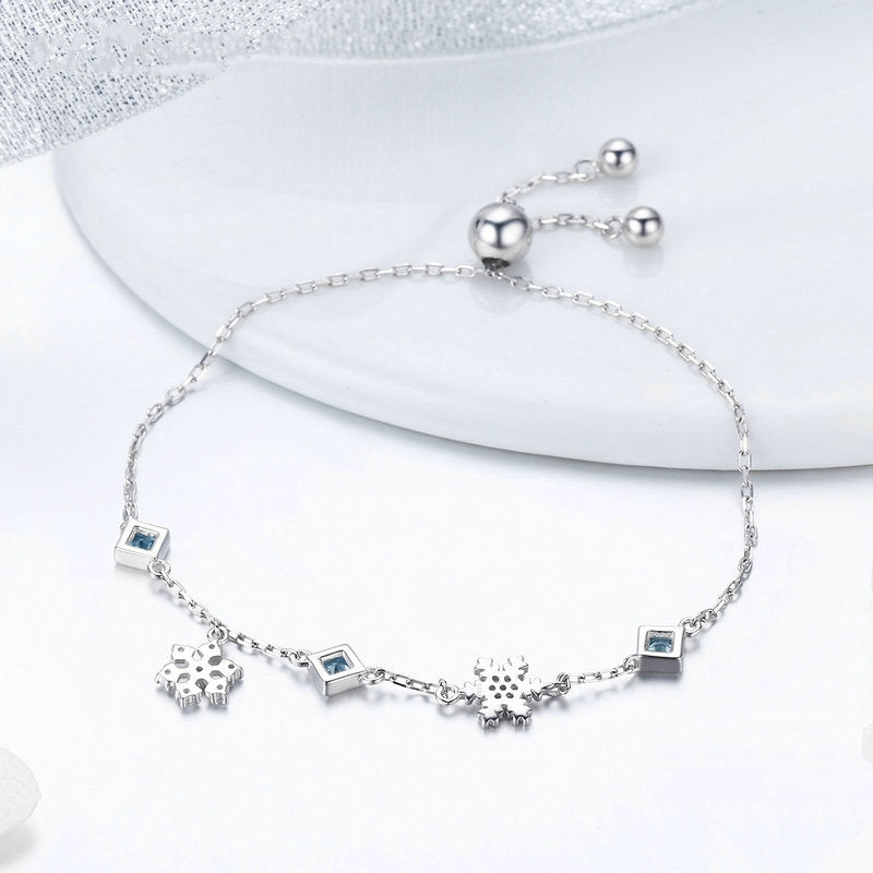 Bracelet Cristaux de Glace <titolo_esteso><span>en argent 925 plaqué or blanc ajustable avec zircons blancs et bleus</span></titolo_esteso> - Image 3