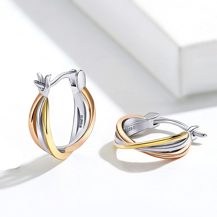 Boucles d’Oreilles Créoles Trois Ors <titolo_esteso><span>en argent 925 plaqué or blanc et or rose et or jaune</span></titolo_esteso> - Image 4