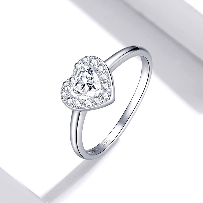 Bague Coeur <titolo_esteso><span>en argent 925 plaqué or blanc avec zircons blancs</span></titolo_esteso> - Image 5