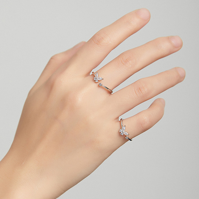 Bague Papillon Brillant <titolo_esteso><span>en argent 925 plaqué or blanc ajustable avec zircons blancs</span></titolo_esteso> - Image 6
