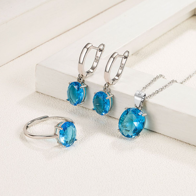 Parure de Bijoux <myopt><span>Argent Sterling 925 plaqué or blanc avec collier, boucles d’oreilles et bague ajustable avec zircons bleus</span></myopt> - Image 2