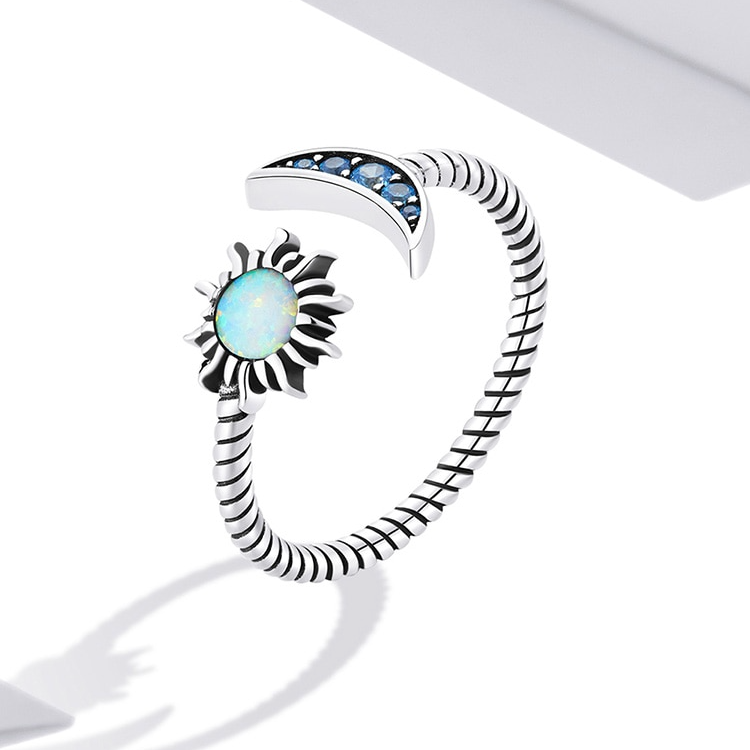 Bague Soleil et Lune <titolo_esteso><span>en argent 925 plaqué or blanc ajustable avec opale et zircons bleus</span></titolo_esteso> - Image 3