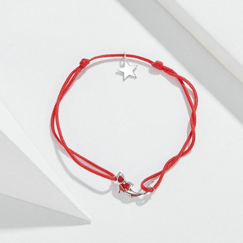 Bracelet Carpe Koï <titolo_esteso><span>style marin en corde rouge ajustable avec carpe Koï et étoile en argent 925 émaillé rouge</span></titolo_esteso> - Image 3