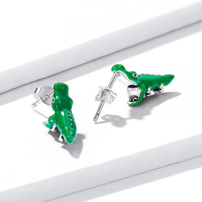 Boucles d'Oreilles Crocodiles <titolo_esteso><span>en argent 925 plaqué or blanc émaillé à la main</span></titolo_esteso> - Image 4