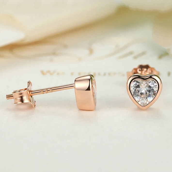 Boucles d'Oreilles Coeurs <titolo_esteso><span>en argent 925 plaqué or rose avec zircons blancs</span></titolo_esteso> - Image 4