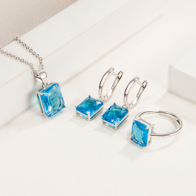 Parure de Bijoux <myopt><span>Argent Sterling 925 plaqué or blanc avec collier, boucles d’oreilles et bague ajustable avec zircons bleus</span></myopt> - Image 2