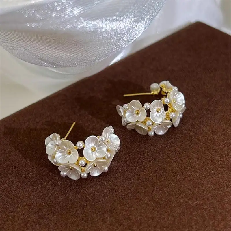 Sophisticated Earrings Ear Jewelry Flower Studs Earrings Unique Ear Pendant Alloy Texture Ear Pin for Fashion Lover P9YF - Image 3