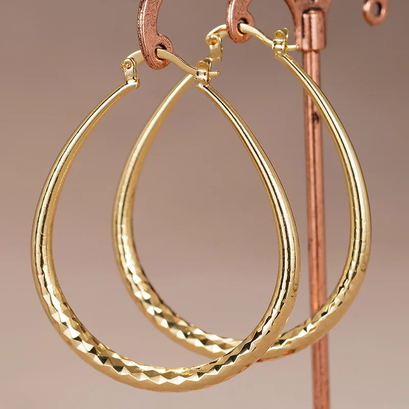 European and American Style Metal Spiral Texture Large Circle Earrings for Attending Banquets, Exaggerated Trendy Accessories - Image 12
