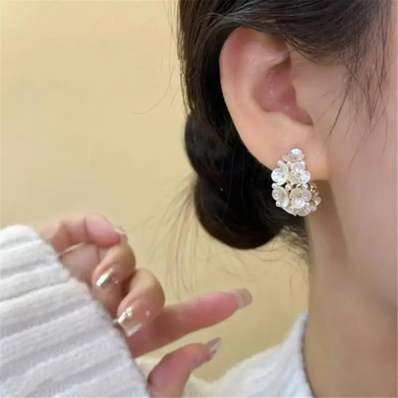 Sophisticated Earrings Ear Jewelry Flower Studs Earrings Unique Ear Pendant Alloy Texture Ear Pin for Fashion Lover P9YF - Image 10