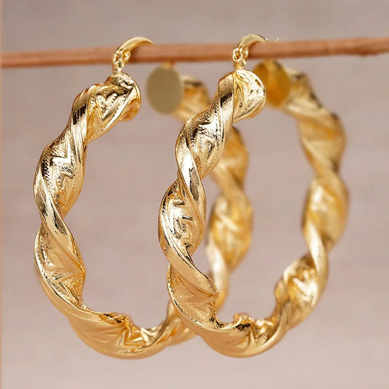 European and American Style Metal Spiral Texture Large Circle Earrings for Attending Banquets, Exaggerated Trendy Accessories - Image 7