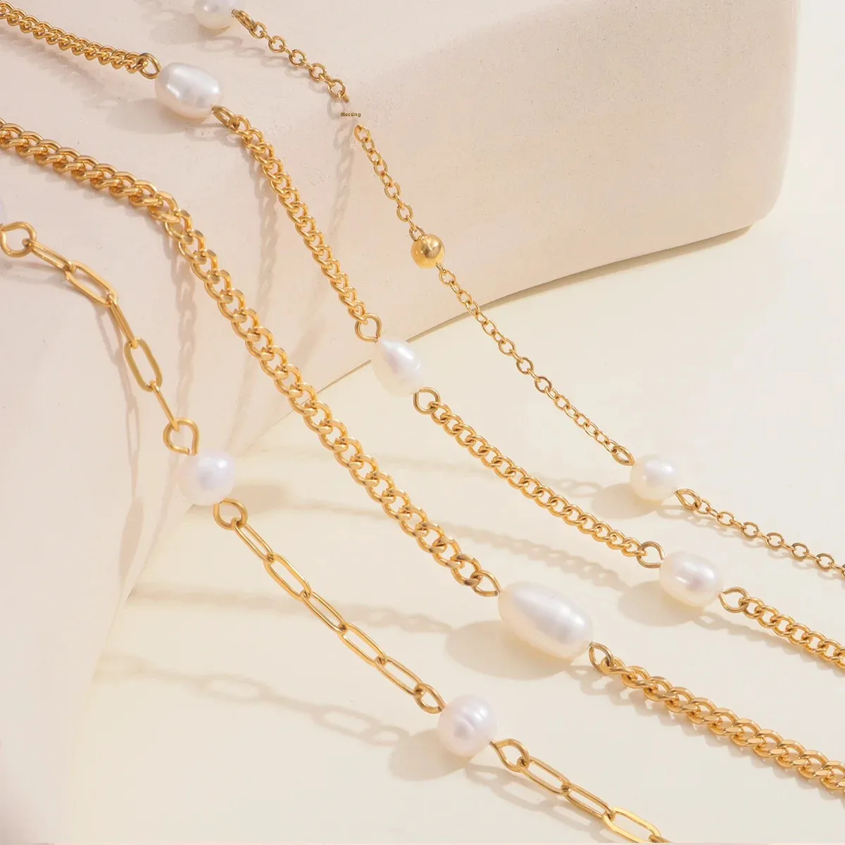 Fashionable French Style Freshwater Pearl Necklace Handmade Stainless Steel Women's Jewelry Accessory 18K Gold Plated