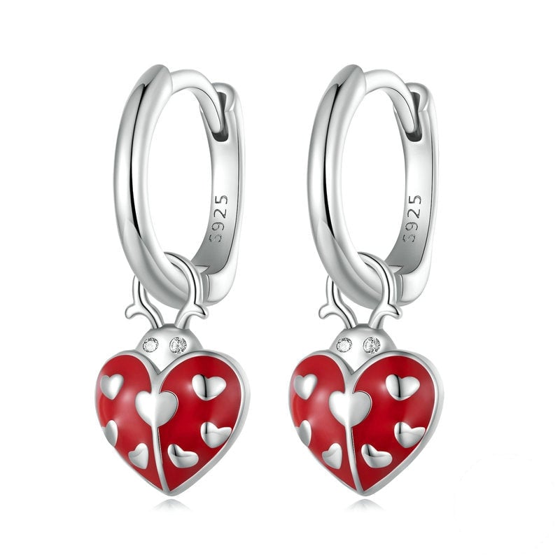 Boucles d'Oreilles Créoles Pendentif Coccinelles <titolo_esteso><span>en argent 925 plaqué or blanc émaillé à la main</span></titolo_esteso>