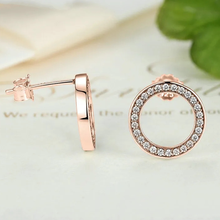 Boucles d’Oreilles Cercle Lumineux <titolo_esteso><span>en argent 925 plaqué or rose avec zircons blancs</span></titolo_esteso> - Image 4