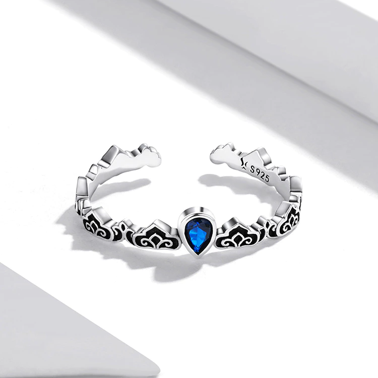 Bague Goutte Bleue <titolo_esteso><span>en argent 925 plaqué or blanc ajustable aver zircon bleu</span></titolo_esteso> - Image 3