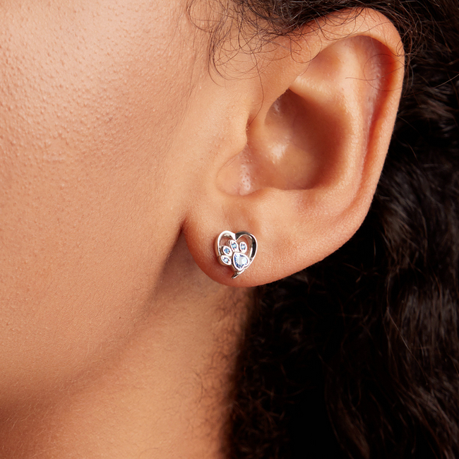 Boucles d'Oreilles Coeur avec Patte <titolo_esteso><span>en argent 925 plaqué or blanc avec zircons bleus</span></titolo_esteso> - Image 2
