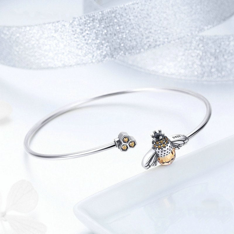 Bracelet Reine des Abeilles <titolo_esteso><span>en argent 925 plaqué or blanc jonc rigide ouvert avec zircons bruns</span></titolo_esteso> - Image 5