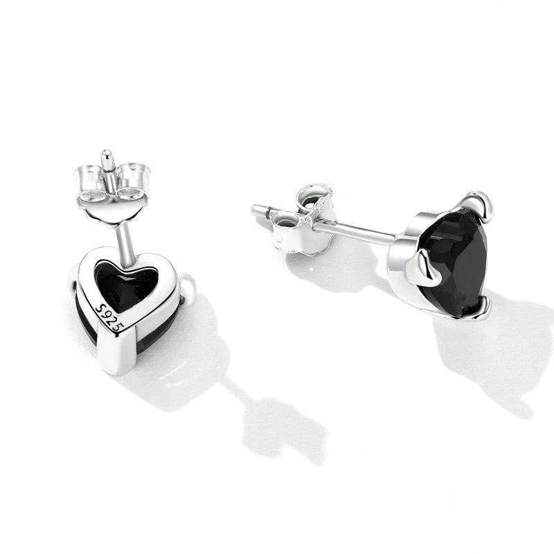 Boucles d'Oreilles Coeurs Noirs <titolo_esteso><span>en argent 925 plaqué or blanc avec zircons noirs</span></titolo_esteso> - Image 4