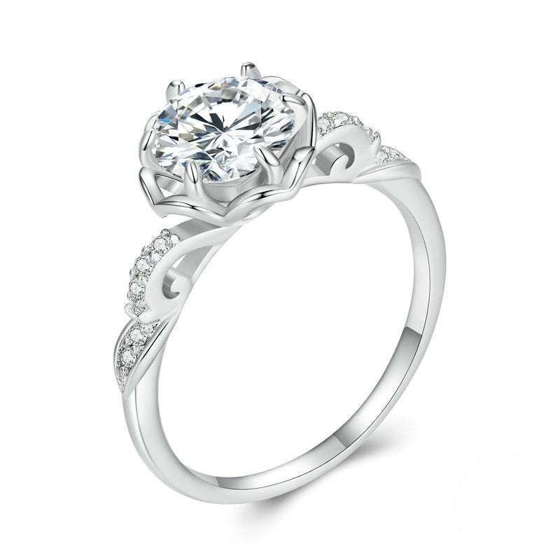 Bague Solitaire <titolo_esteso><span>en argent 925 plaqué or blanc avec zircons blancs</span></titolo_esteso>