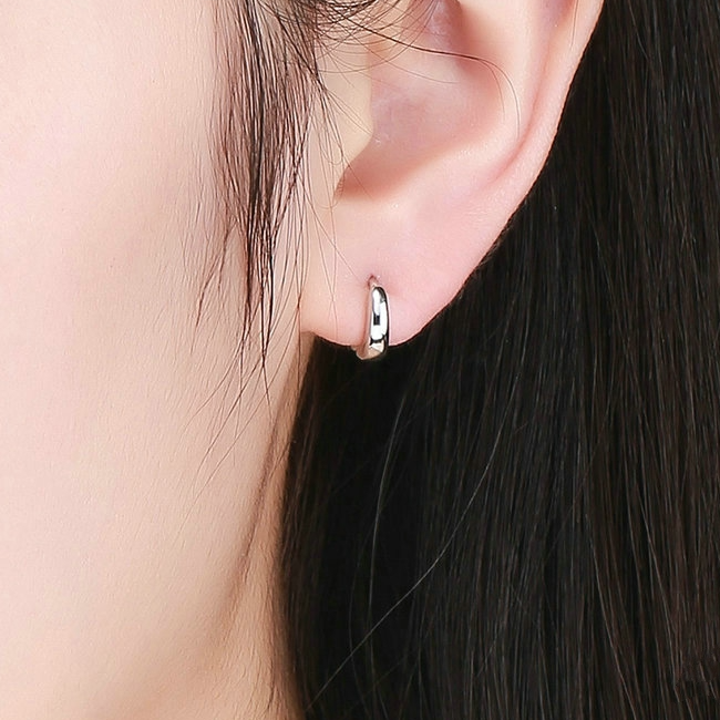 Boucles d'Oreilles Petit Créoles Lisses <titolo_esteso><span>en argent 925 plaqué or blanc</span></titolo_esteso> - Image 2