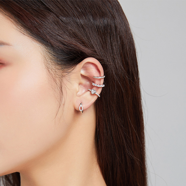 Bague d'Oreilles Coeur <titolo_esteso><span>en argent 925 plaqué or blanc avec zircons blancs</span></titolo_esteso> - Image 2