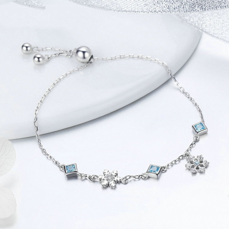 Bracelet Cristaux de Glace <titolo_esteso><span>en argent 925 plaqué or blanc ajustable avec zircons blancs et bleus</span></titolo_esteso> - Image 5