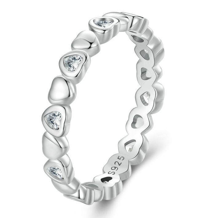 Bague Petits Coeurs <titolo_esteso><span>en argent 925 plaqué or blanc avec zircons blancs</span></titolo_esteso>
