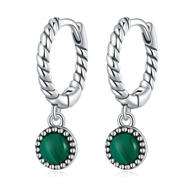Boucles d’Oreilles Créoles Pendentif Malachite <titolo_esteso><span>en argent 925 plaqué or blanc avec zircons violets</span></titolo_esteso>