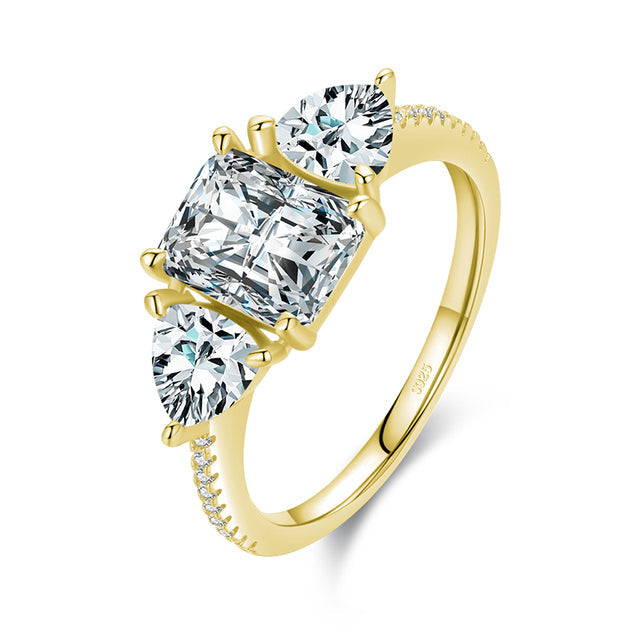 Bague Trilogie <titolo_esteso><span>en argent 925 plaqué or jaune avec zircons blancs</span></titolo_esteso>