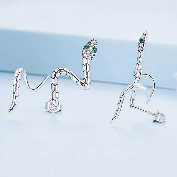 Boucles d'Oreilles Serpent <titolo_esteso><span>en argent 925 avec zircons blancs et verts</span></titolo_esteso> - Image 3