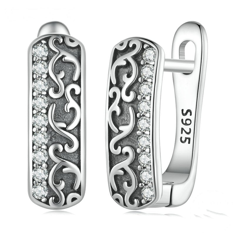 Boucles d’Oreilles Créoles Ancienne <titolo_esteso><span>en argent 925 plaqué or blanc avec zircons blancs</span></titolo_esteso>