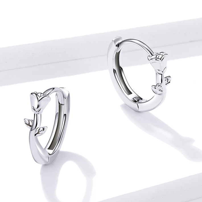 Boucles d’Oreilles Créoles Roses <titolo_esteso><span>en argent 925 plaqué or blanc</span></titolo_esteso> - Image 4