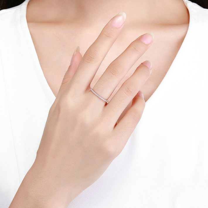 Bague d'Éternité Fine <titolo_esteso><span>en argent 925 plaqué or blanc avec zircons roses</span></titolo_esteso> - Image 2